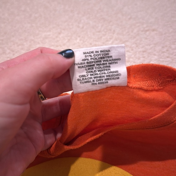 Bottlecaps Short Sleeve Tee Shirt - Picture 3 of 3